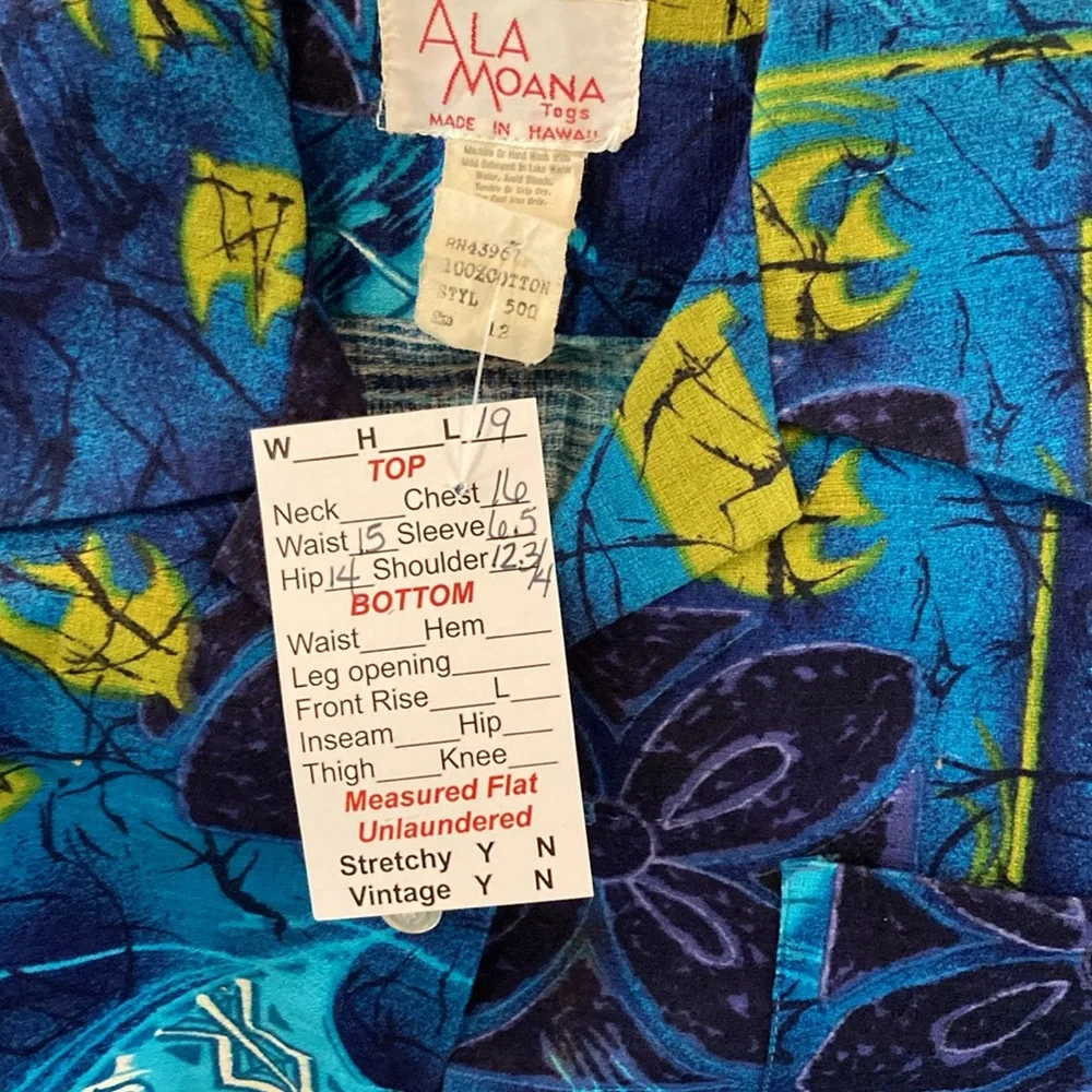 Vintage child’s NWOT bark cloth blue Hawaiian‎ button up shirt. 400